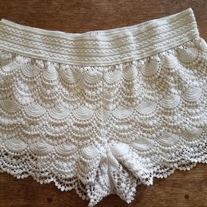 A.n.a. lace shorts size xl